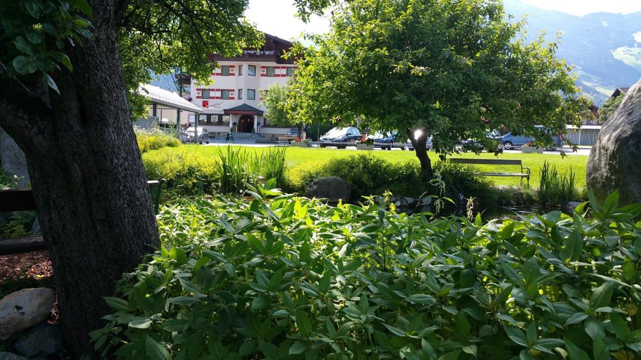 Hotel Standlhof Zillertal Uderns Exterior foto